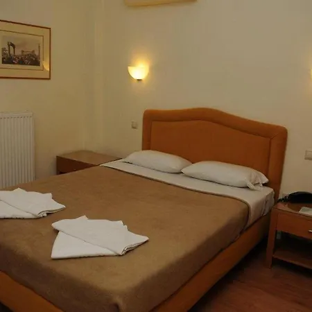 Hotel Pantheon 2*
